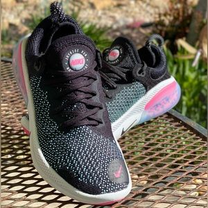Nike Joyride Run Flyknit pink blast sneakers women's size 7 running shoes